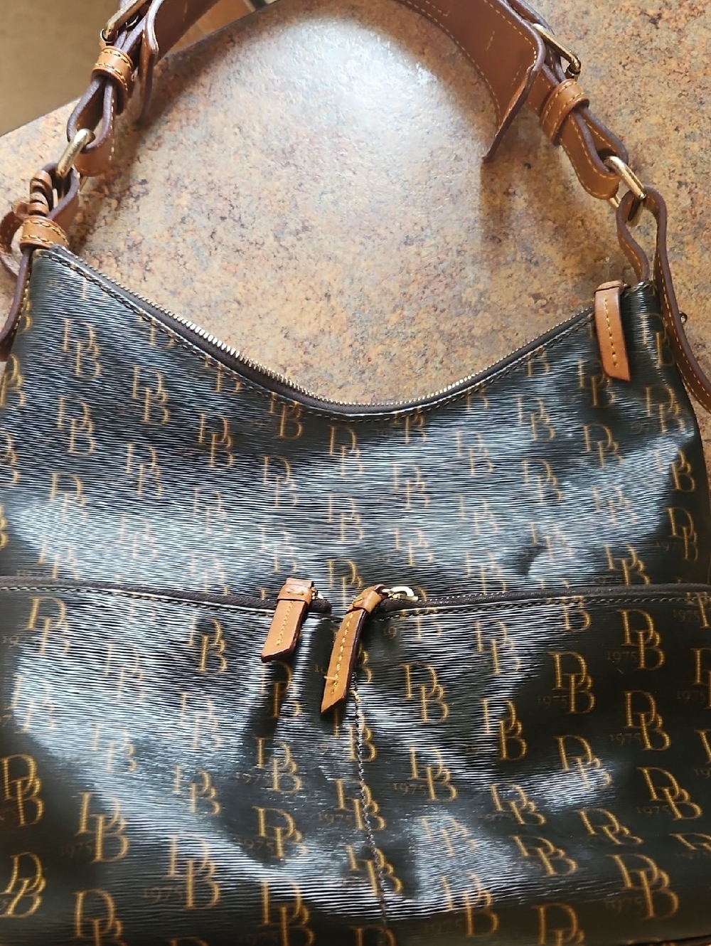 Dooney BourkeMonogram Shoulder